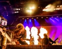 Am längsten Tag des Jahres bitten Corey Talor und Co.  zum teuflischen Maskenball. In der so gut wie ausverkauften Mercedes-Benz Arena in Berlin liefern sie eine infernalische Show., Berlin, Mercedes-Benz Arena, 2023 | © laut.de (Fotograf: Désirée Pezzetta)