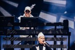 Hits, Hits, Hits: Neil Tennant, Chris Lowe und Band  auf "Dreamworld – The Greatest Hits Live“-Tour., Berlin, UberArena, 2024 | © laut.de (Fotograf: Rainer Keuenhof)